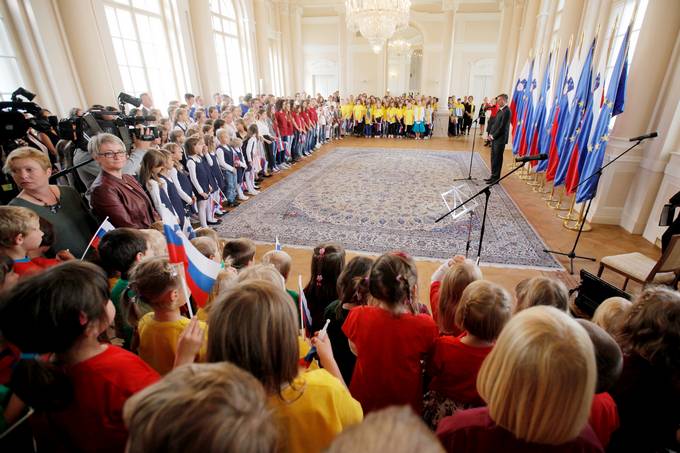 Predsednik republike je ob državnem prazniku vrnitve Primorske k matični domovini sprejel otroke s Primorske